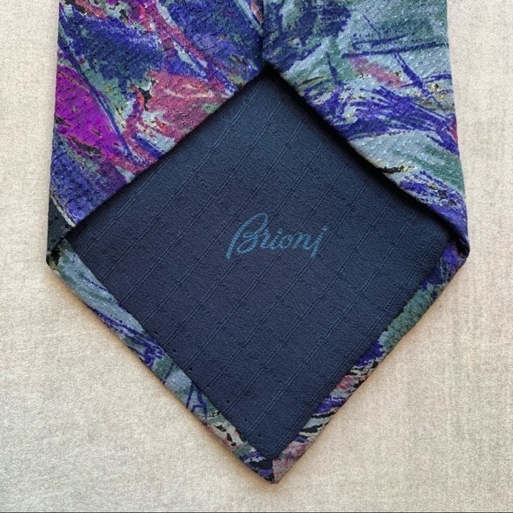 Brioni Classic Hand Printed Silk Tie